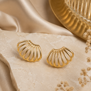 Brinco Concha Dourée – Banho em Ouro 18K